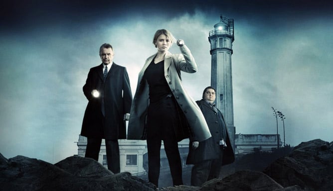 Alcatraz' se estrenó en Fox la noche del lunes 16 con casi 10 millones de espectadores. Tan solo un día después, hemos podido disfrutar en España de la emisión de los primeros capítulos gracias al canal TNT.