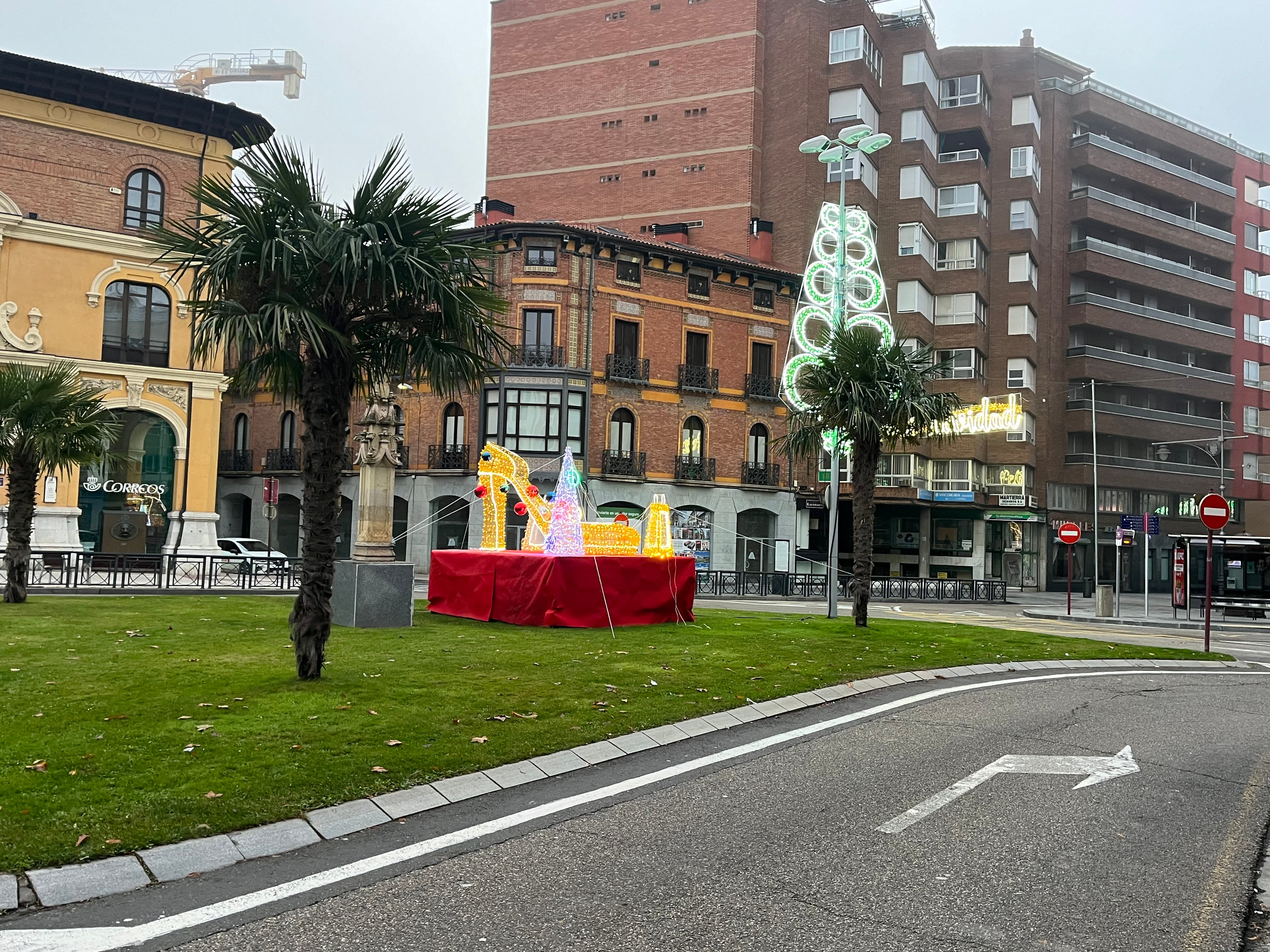 Elemento ornamental de la plaza de León