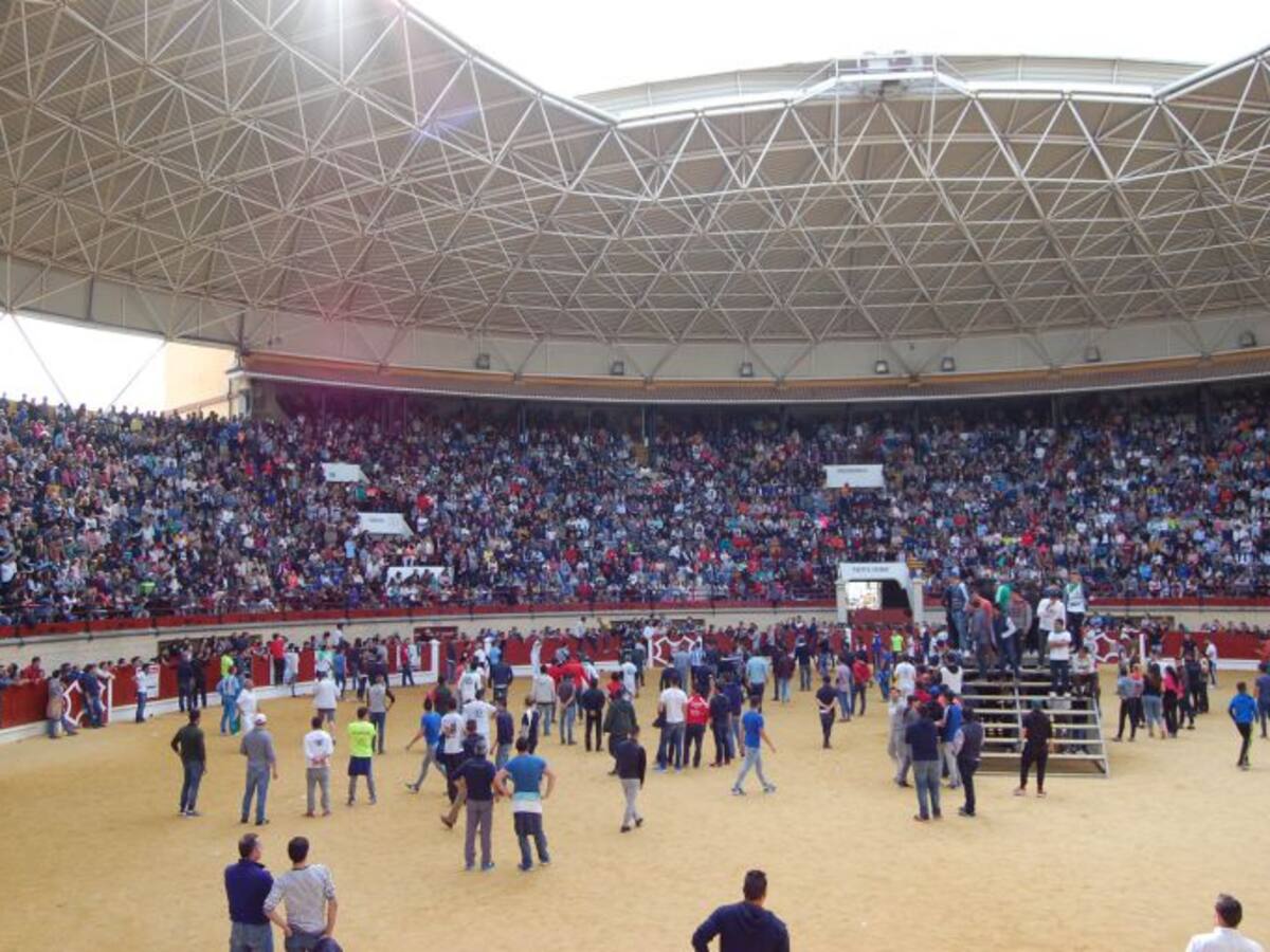 El Ayuntamiento de Los Barrios culminará las obras de la cubierta de la Plaza de Toros