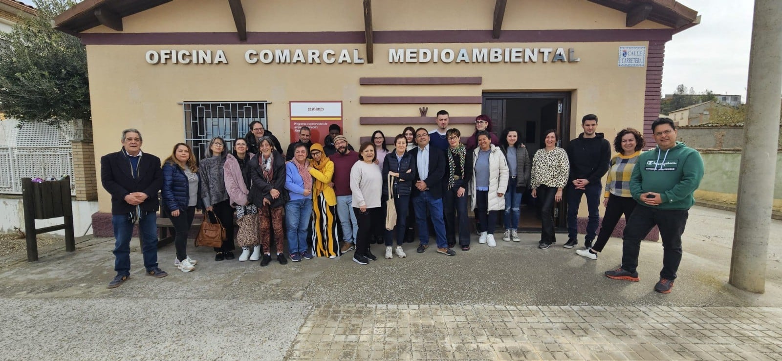 Foto de familia de alumnos, profesores y responsables de la Comarca del Cinco Medio