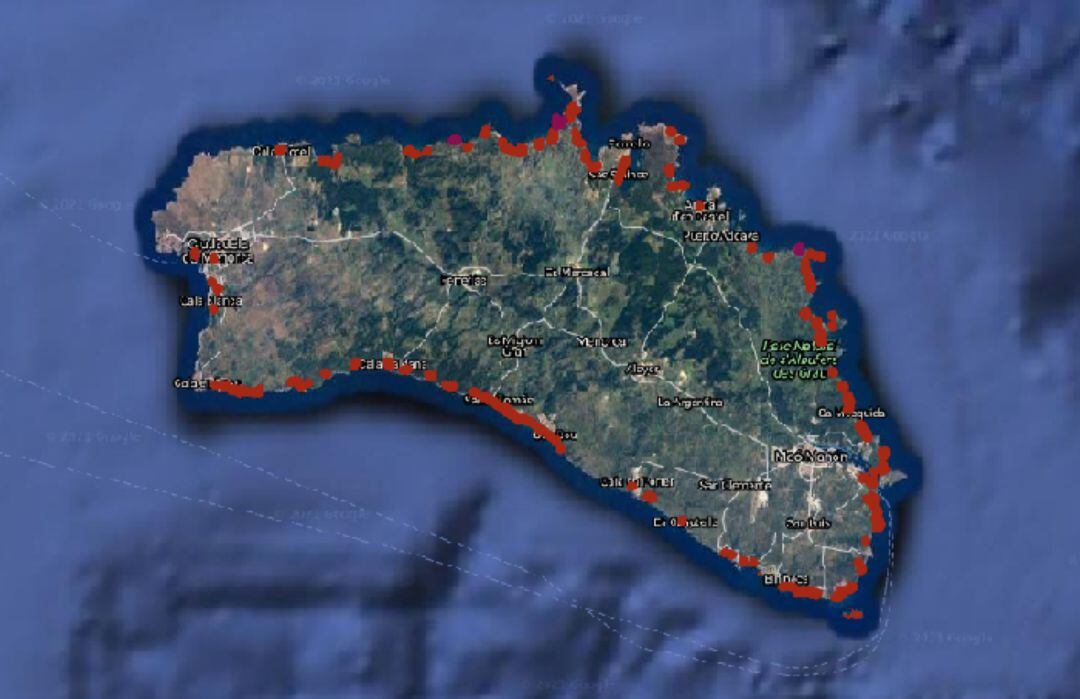 Una bona part del litoral menorquí ja té voluntaris per a cuidar l'entorn.