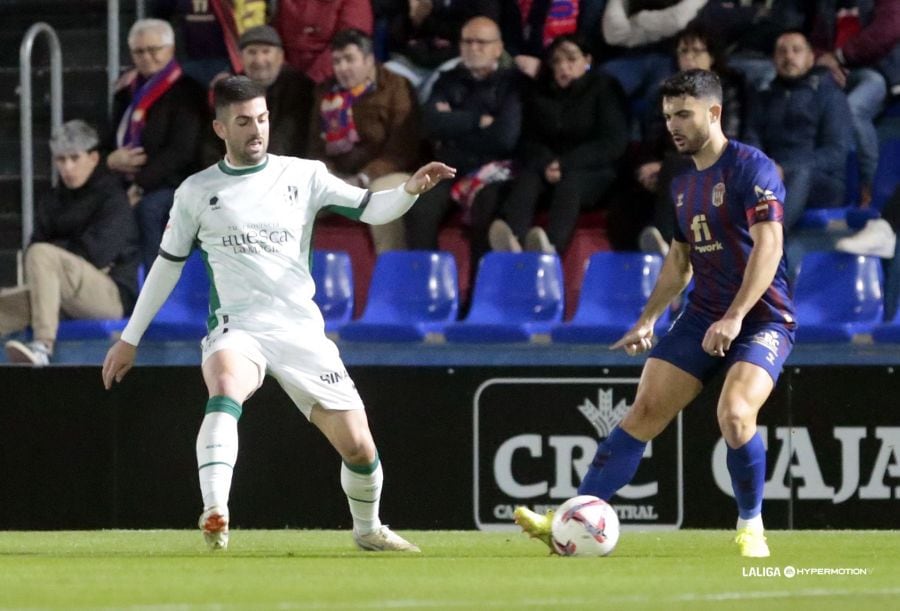 El Huesca sigue en dinámica negativa y volvía a perder en el campo del Eldense