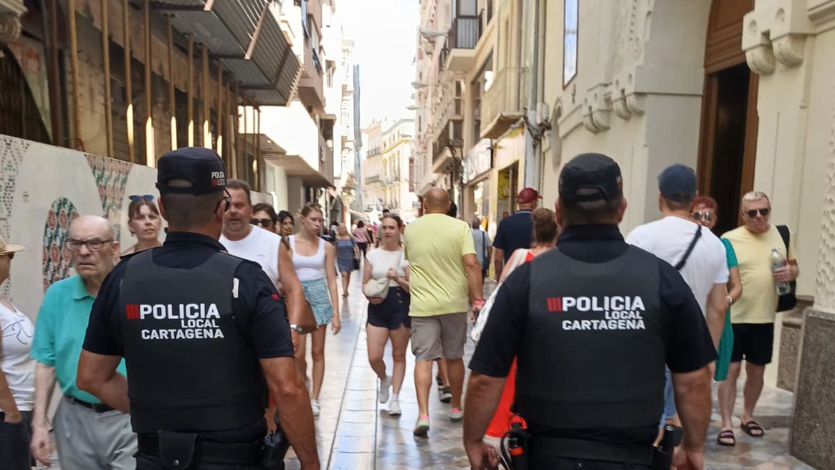 Entrevista policías de la Unidad Canina de Cartagena