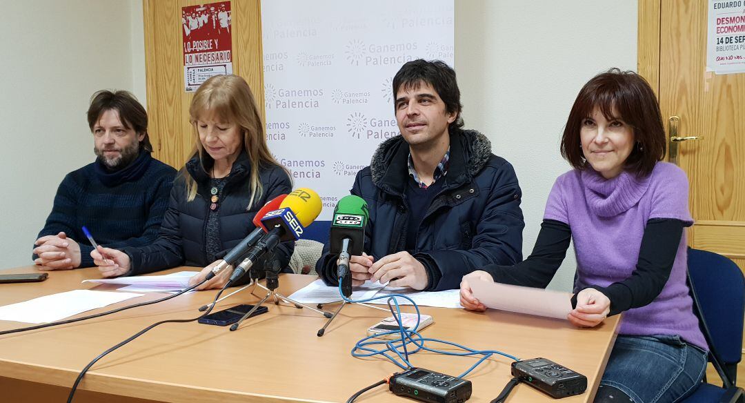 De izquierda a derecha: Francisco Fernández, Carmen García, Juan Gascón y Patricia Rodríguez