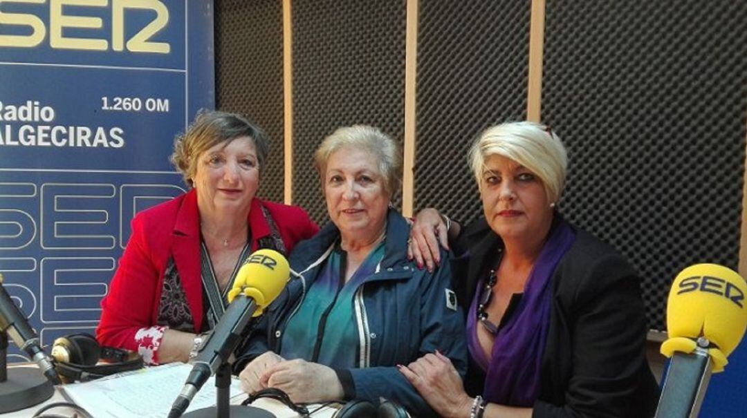 Representantes de AMBAE en Radio Algeciras.