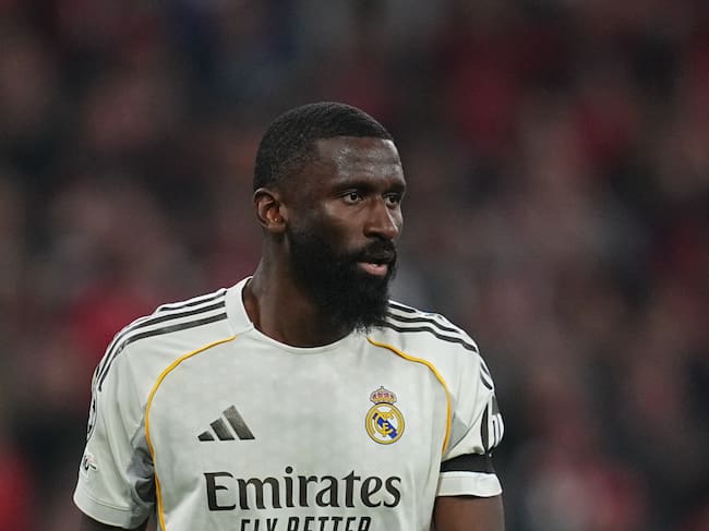 Rüdiger en el partido frente al Bayern de Múnich