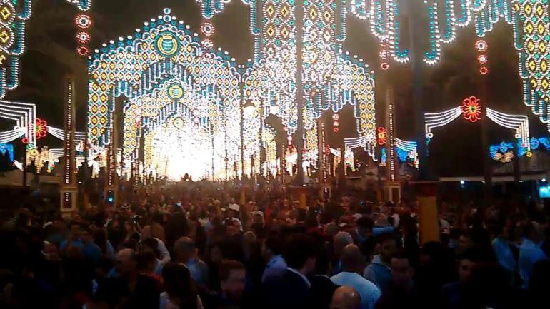 Encendido en el Real de la Feria