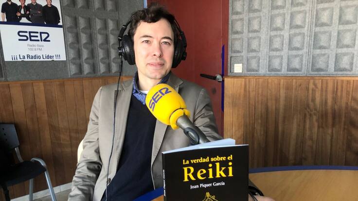 El escritor Joan Piquer aterriza en Ibiza para contar 'La verdad sobre el Reiki'