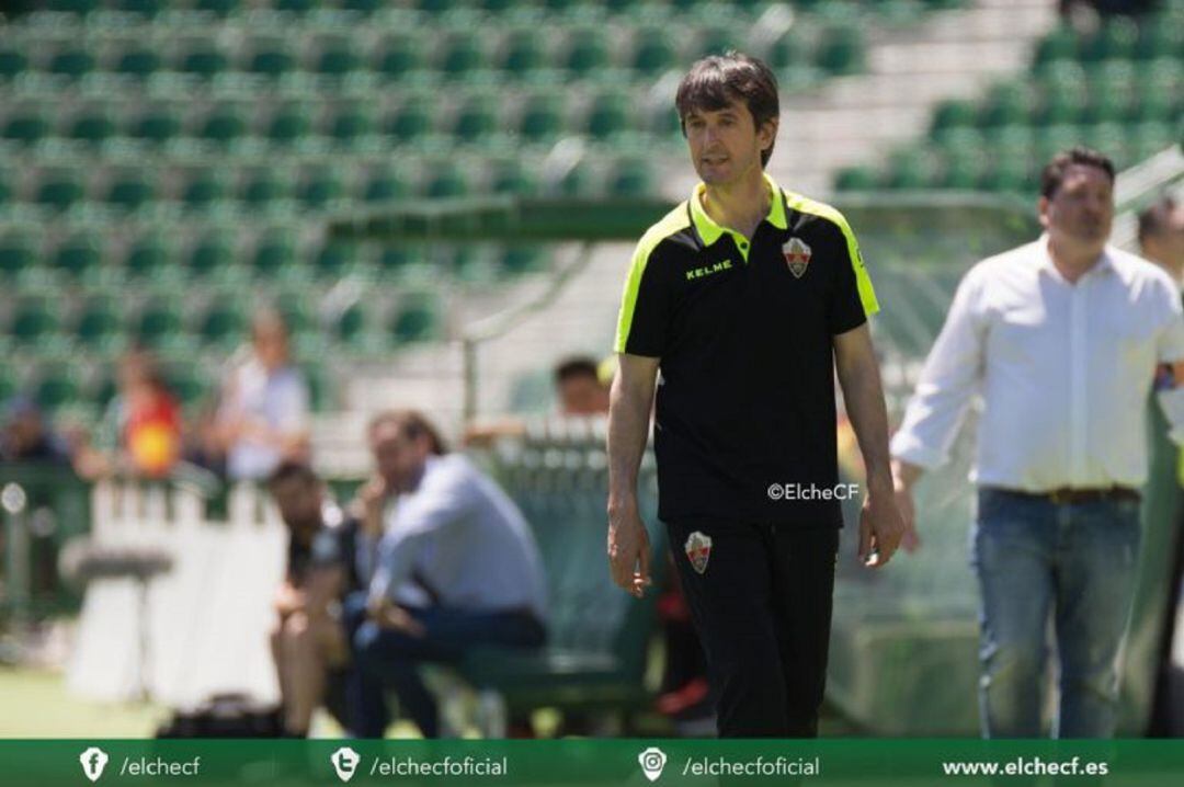 Pacheta en el Martínez Valero en un partido del Elche