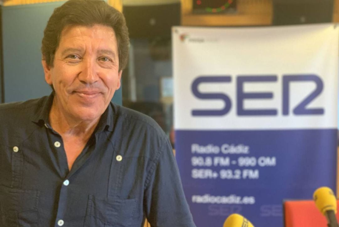 José Antonio Barroso, en los estudios de Radio Cádiz