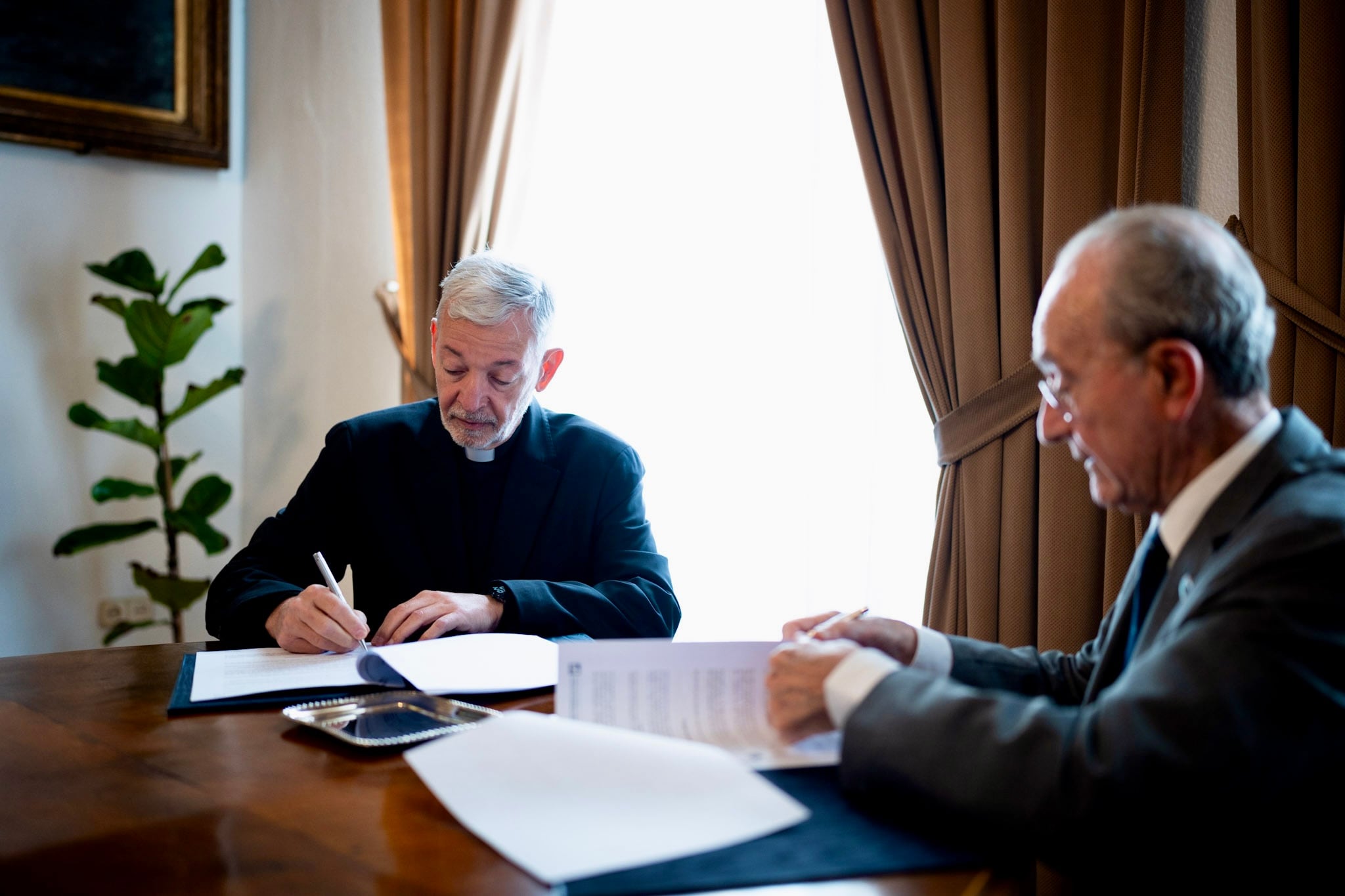 Momento de la firma del convenio