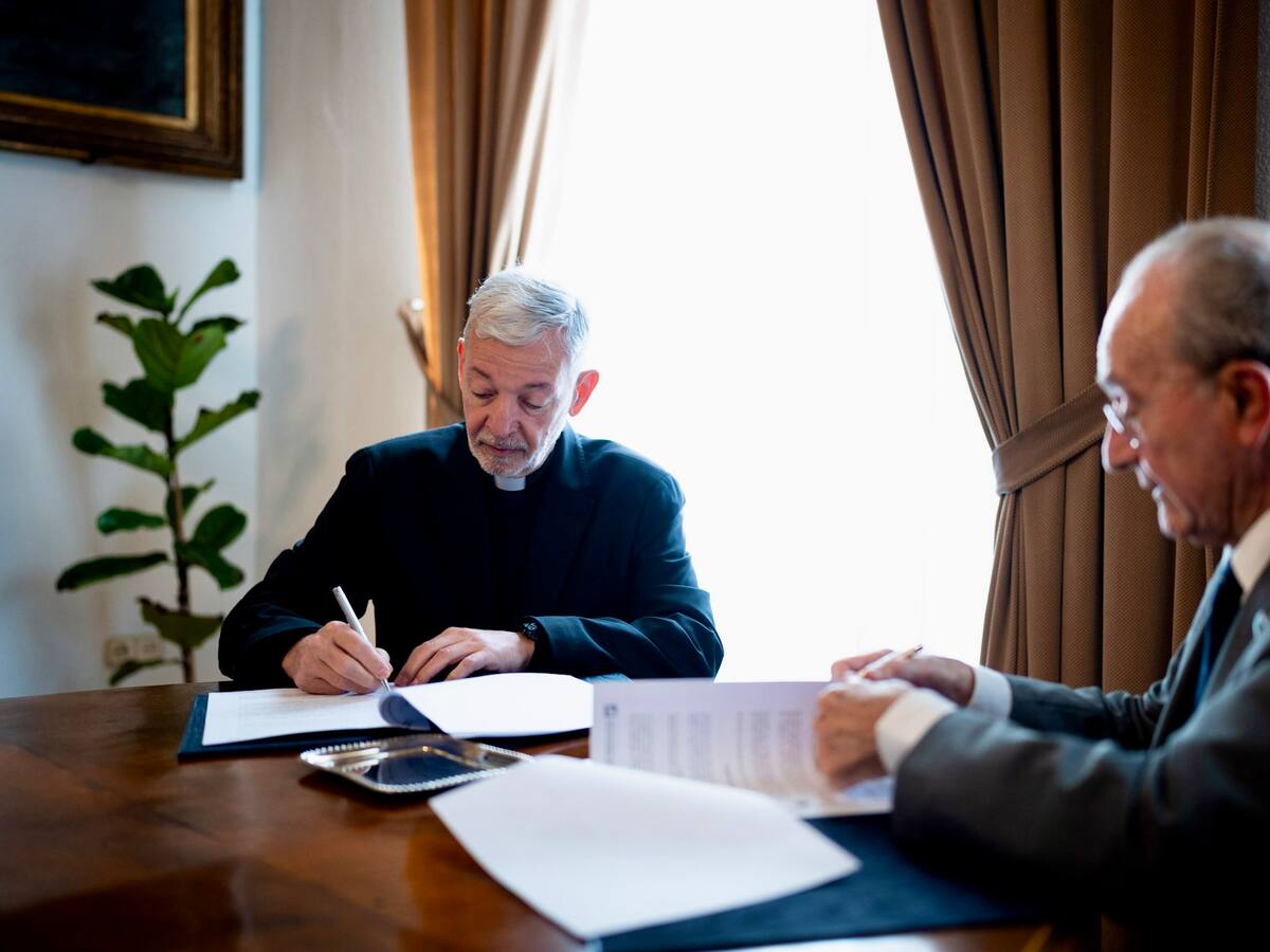 El ayuntamiento de Málaga emplea 4,5 millones de euros en arreglar el tejado de la catedral