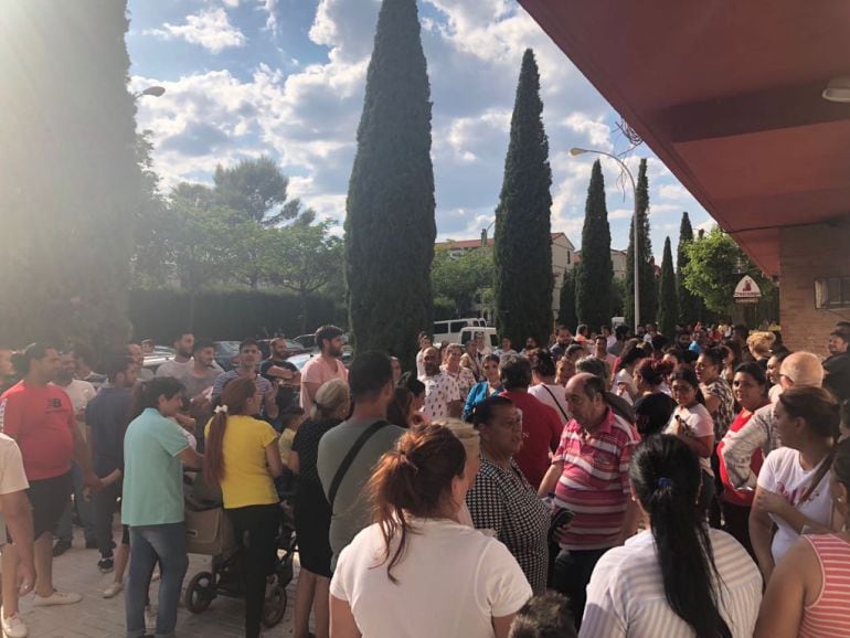 Vecinos de Arrayanes protestan por los cortes de agua.