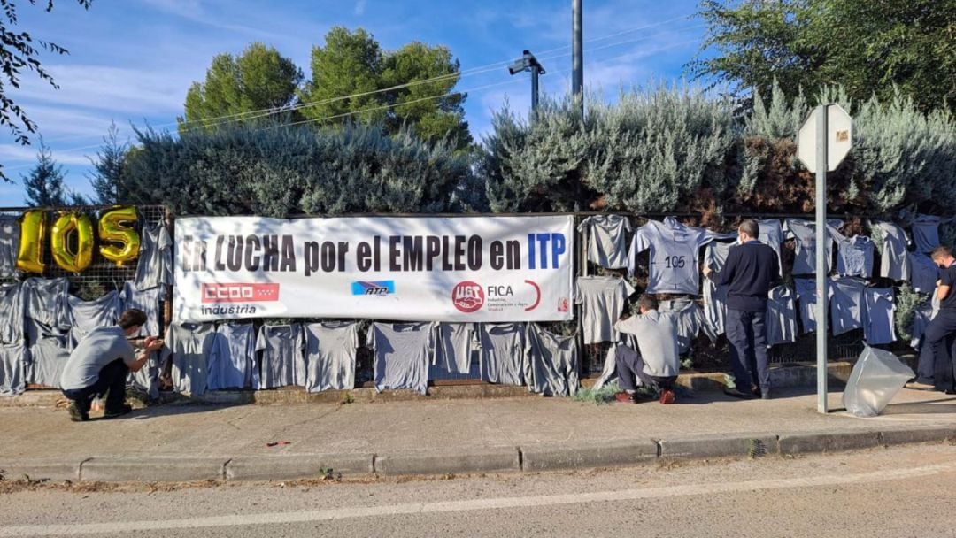 Protesta laboral ante la sede de ITP Aero en Ajalvir