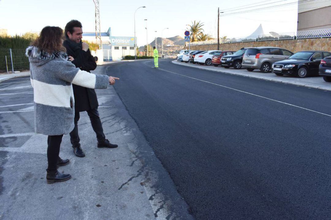 Morcillo visitando las obras de asfaltado en el polígono Salinetas de Petrer