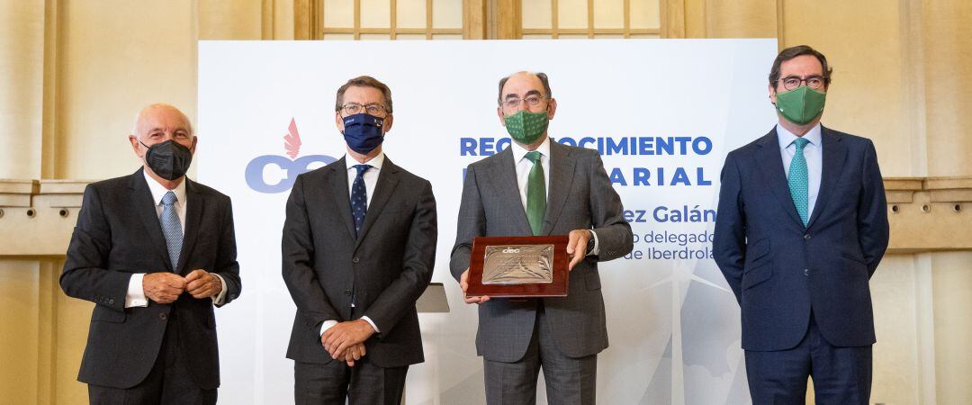 Acto de entrega del reconocimiento a Galán