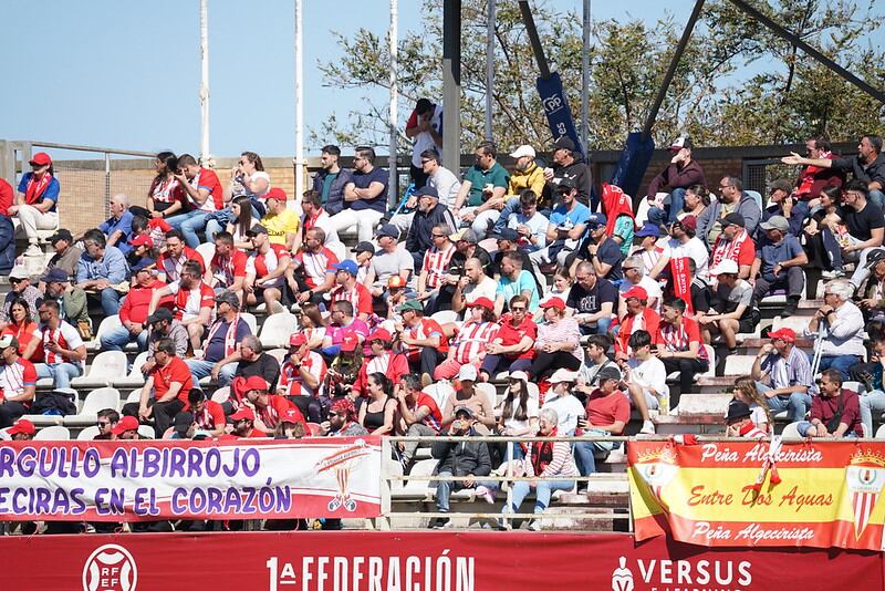 Aficionados del Algeciras en el Nuevo Mirador