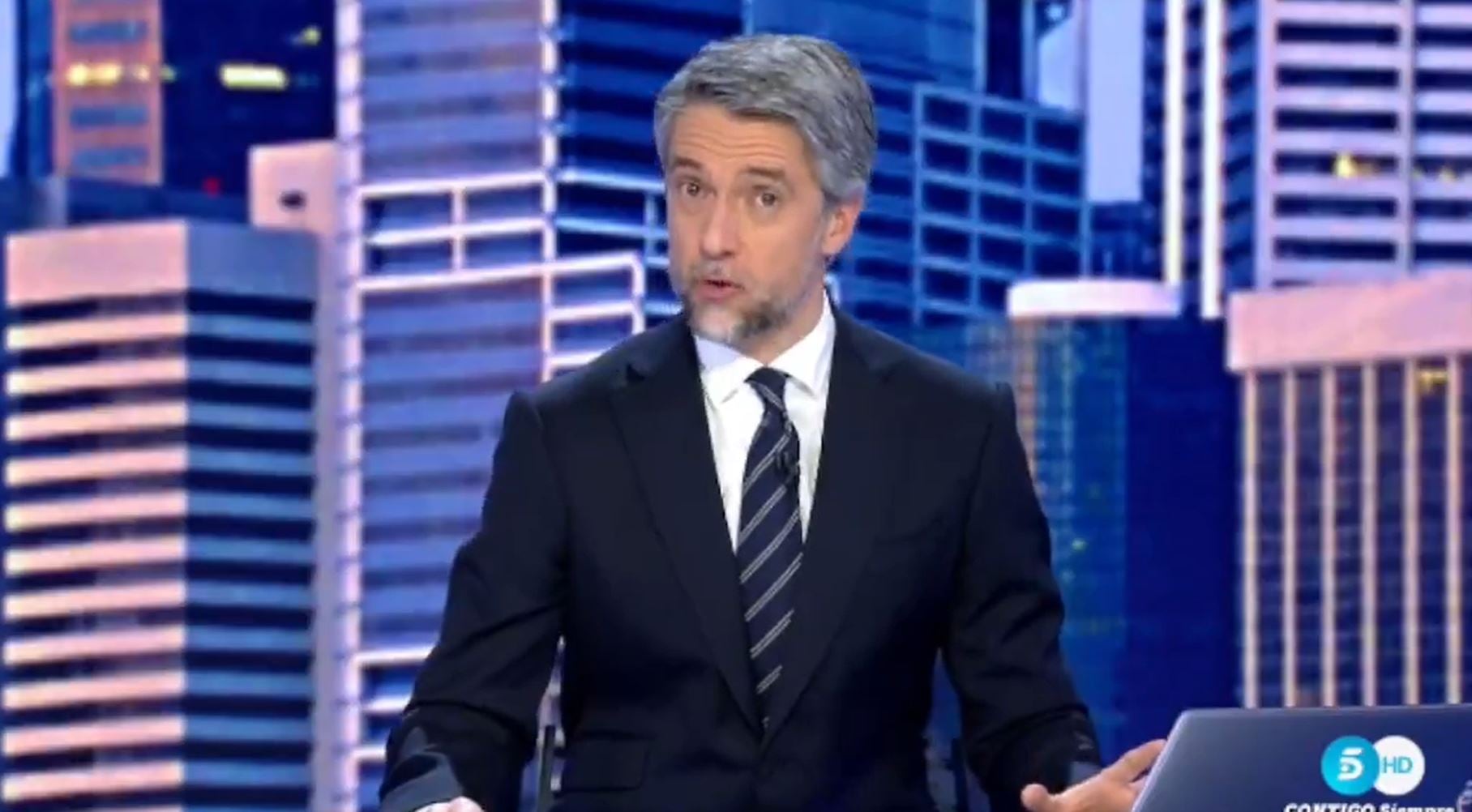 Carlos Franganillo en su estreno al frente de los informativos de Telecinco