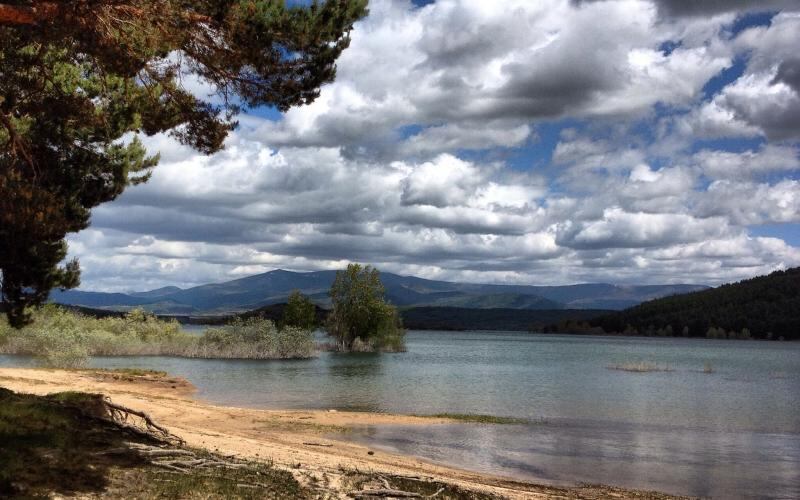 A exposición pública el proyecto de la playa del embalse de Aguilar, incluido en el Plan de Sostenibilidad de la Montaña Palentina