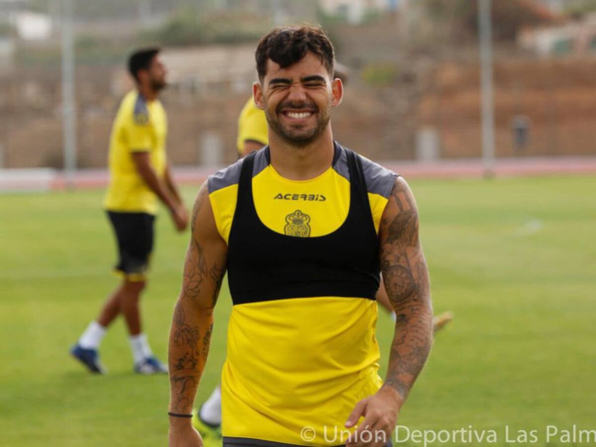 La UD Las Palmas recupera efectivos y Tana se cae de la convocatoria