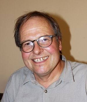 El Concejal de Barrios, Turismo y Comercio, Christoff Strieder