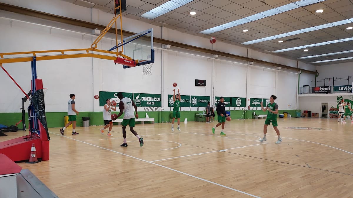 Lobe Huesca la Magia tiene confianza en enderezar la situación en las diez jornadas que restan