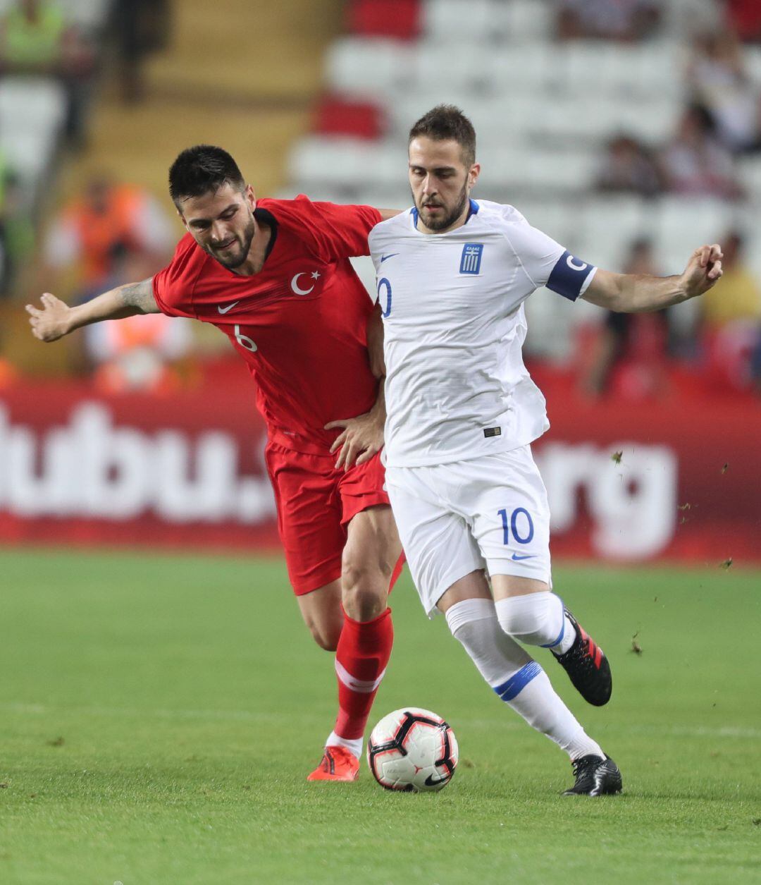 Okay disputado un partido con su selección