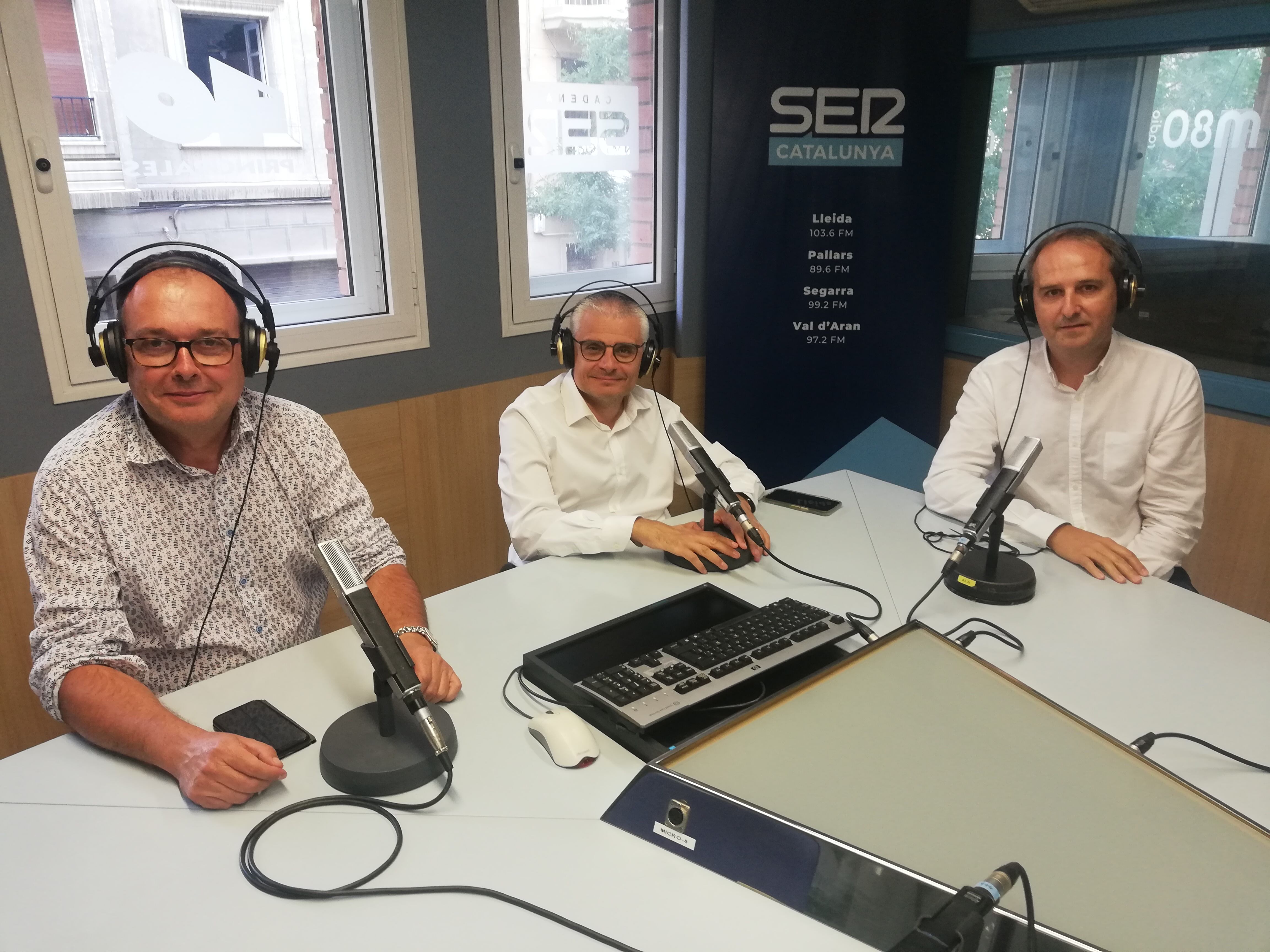 D'esquerra a dreta, els alcaldes d'Alpicat, Torrefarrera i La Granja d'Escarp.