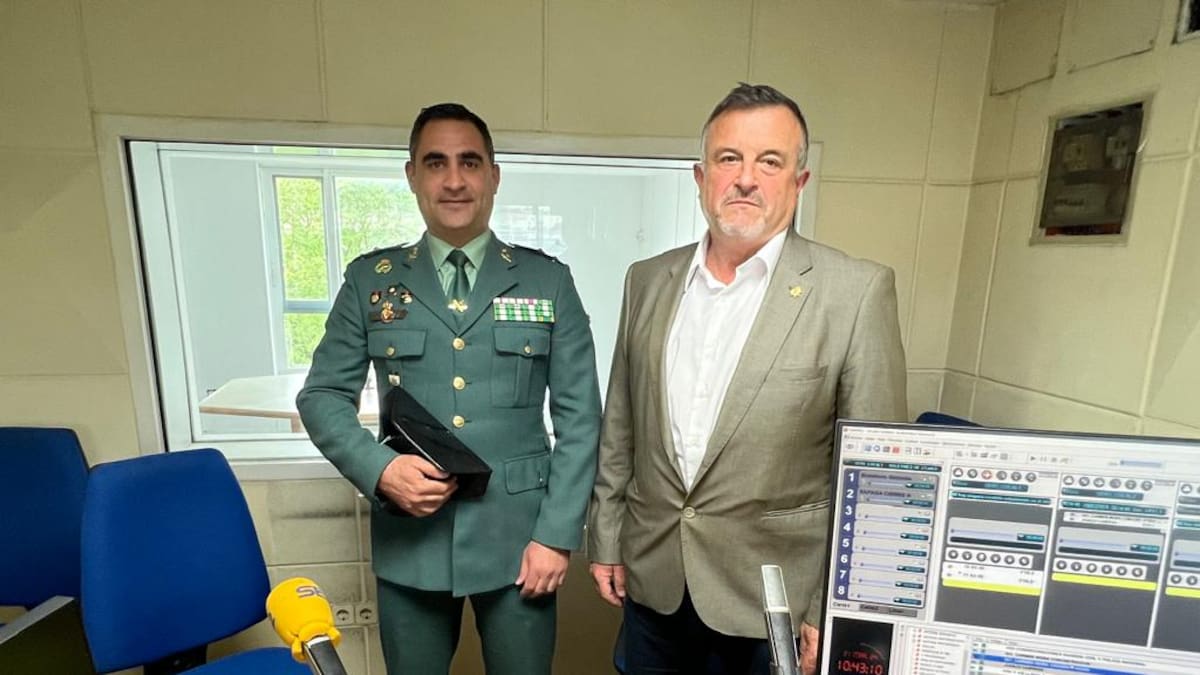 Inspector Jesús Gómez Termis y teniente coronel Marcos Sánchez, condecorados por su profesionalidad y contribución al servicio de la sociedad