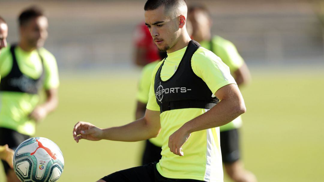 Ramón Enríquez, en un entrenamiento con el Málaga