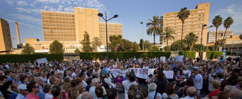 Paralizada la demolición del antiguo hospital La Fe