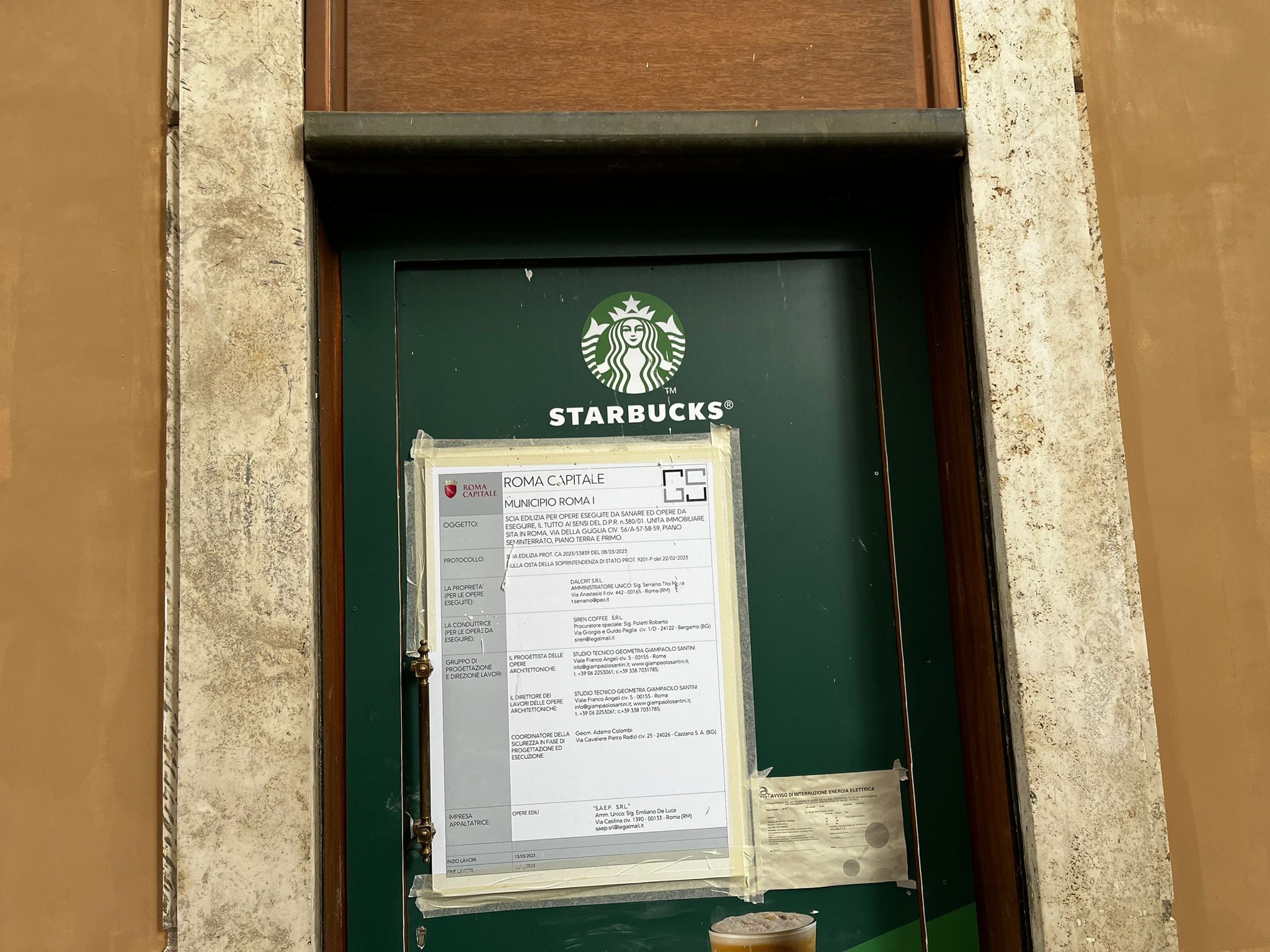 Starbucks en el centro de Roma.