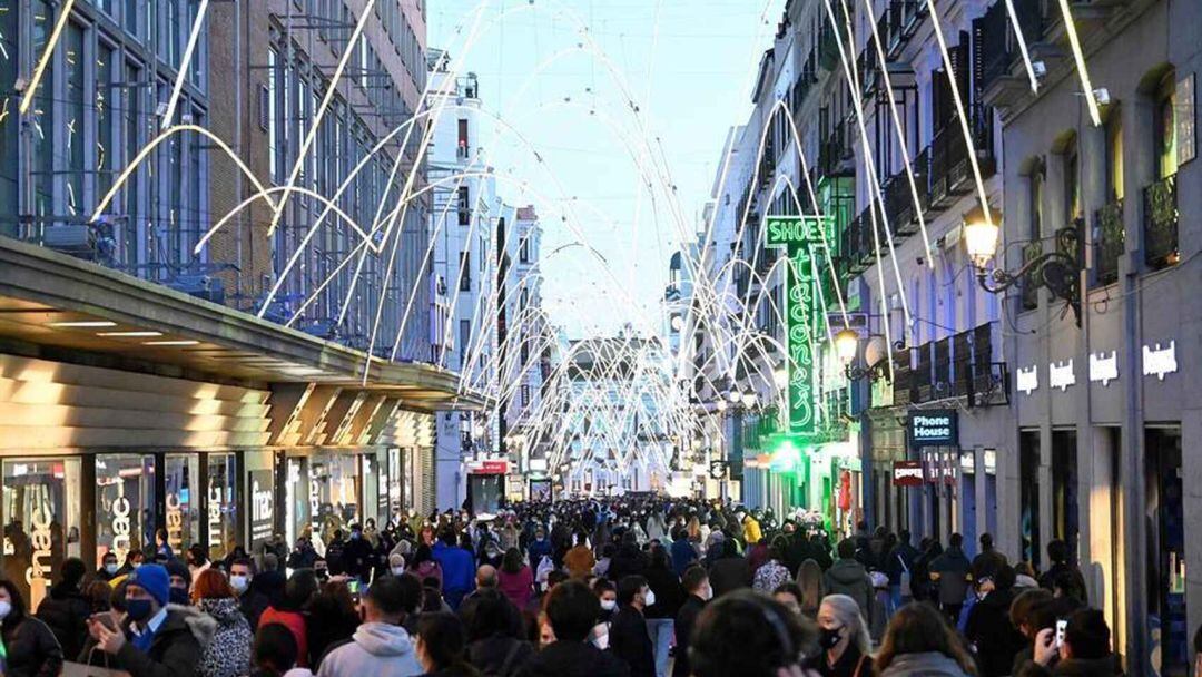 Aglomeraciones en la calle de Preciados