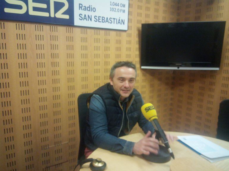 El concejal de Seguridad y Deportes, Martín Ibabe, ha pasado por los micrófonos de Hoy por Hoy San Sebastián