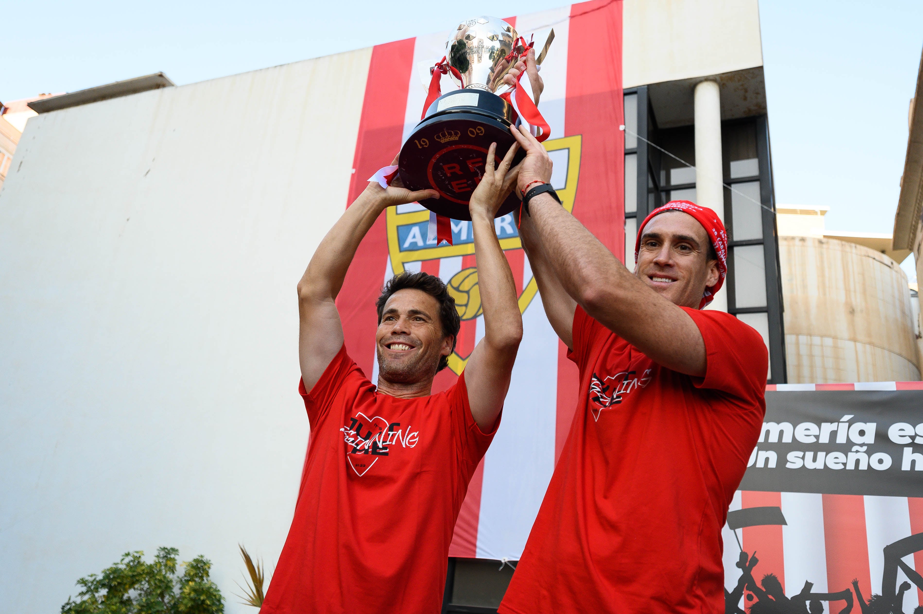 Rubi y Fernando quiere volver a repetir la fiesta del ascenso.