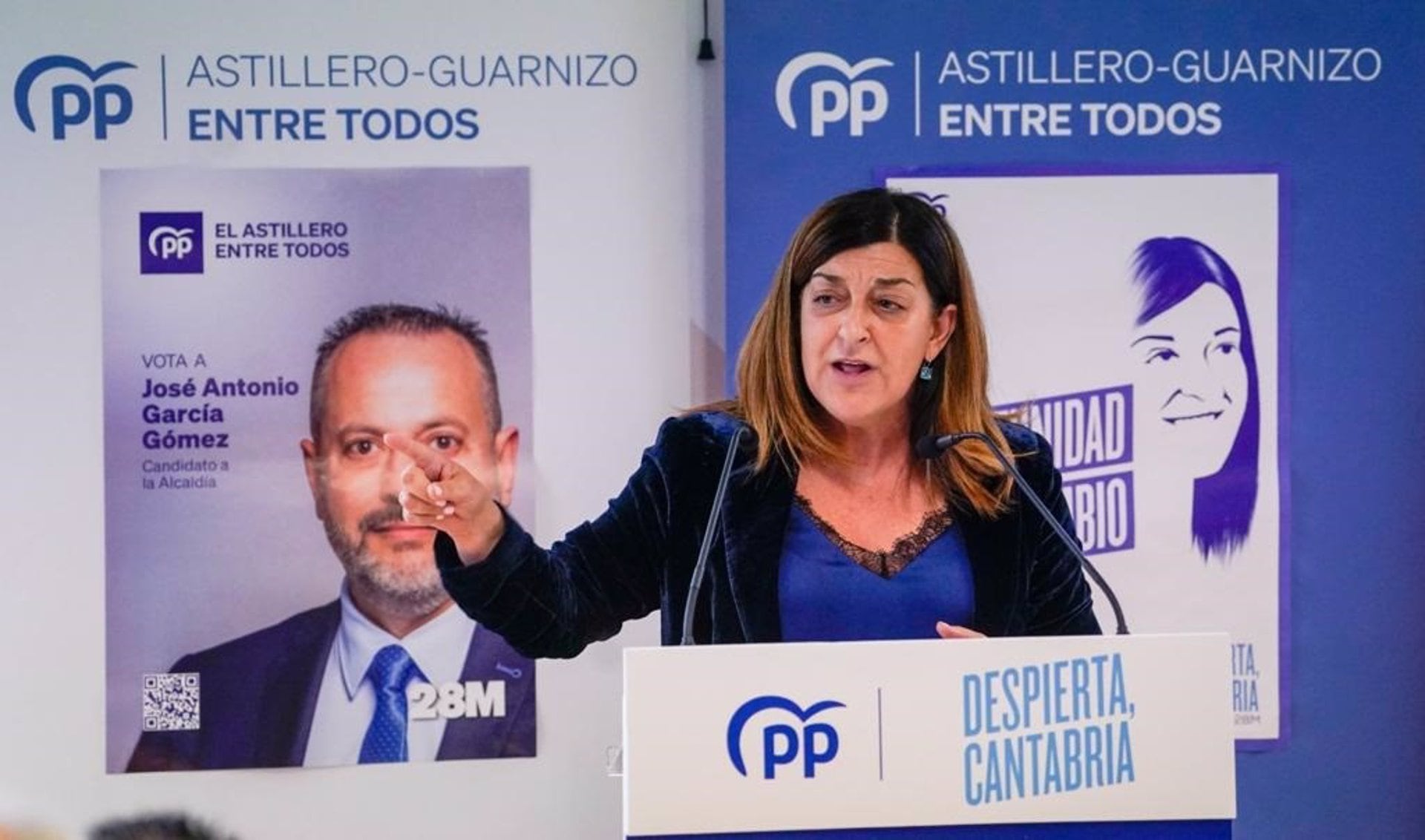 María José Sáenz de Buruaga en un acto de campaña en Astillero. PP