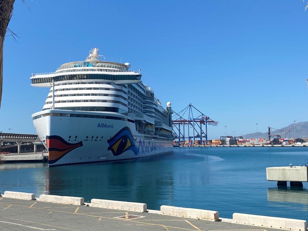 En 2019, antes de las restricciones de movilidad impuestas por la pandemia, Málaga recibió 300 cruceros con más medio millón de viajeros. 