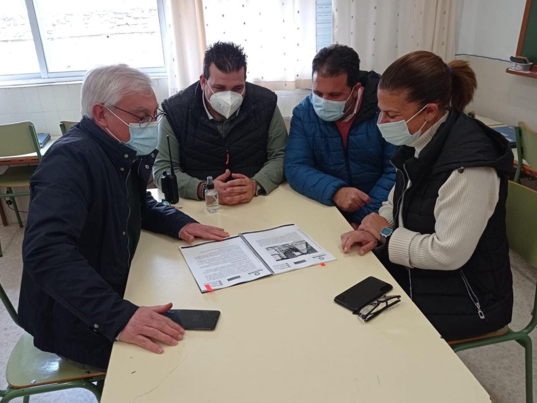 Reunión en el CEIP Guadalete