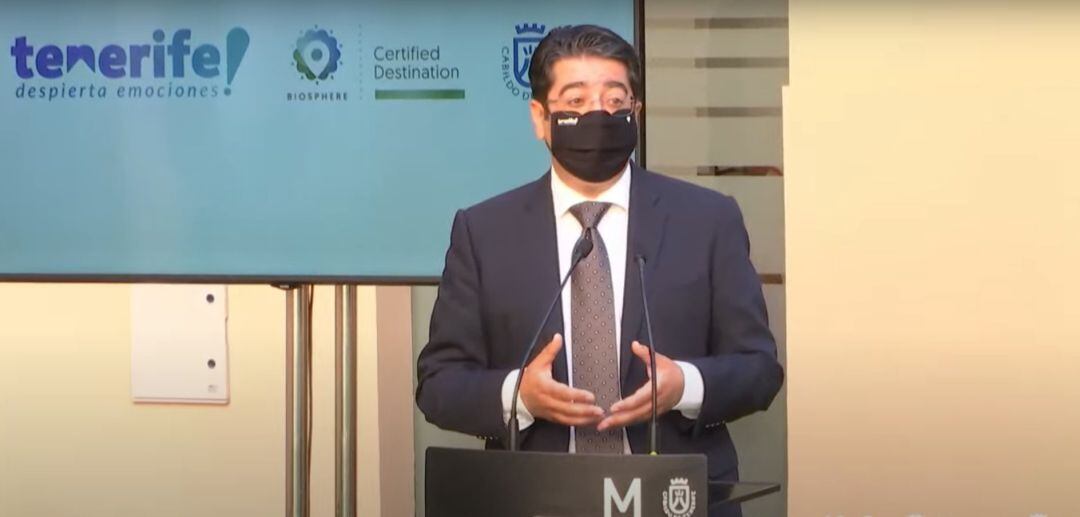 El presidente del Cabildo de Tenerife, Pedro Martín