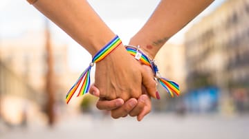 El Mercat de Xàtiva se llena de “tortilleras” y "bollos" por la visibilidad lésbica