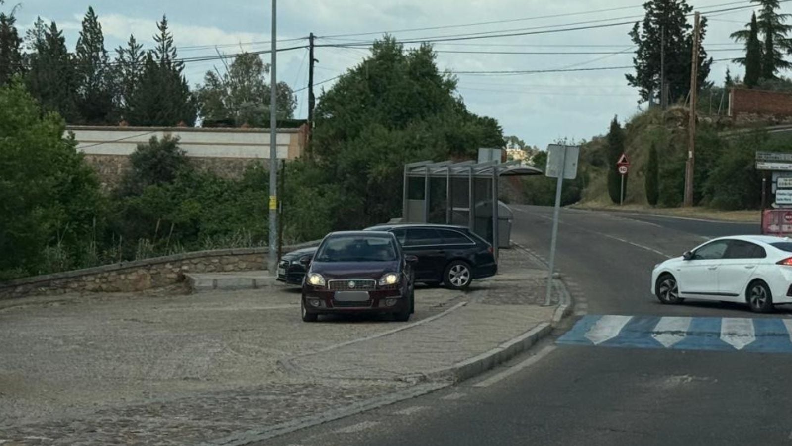 Imagen de la parada de los autobuses especiales para la Romería del Valle de Toledo