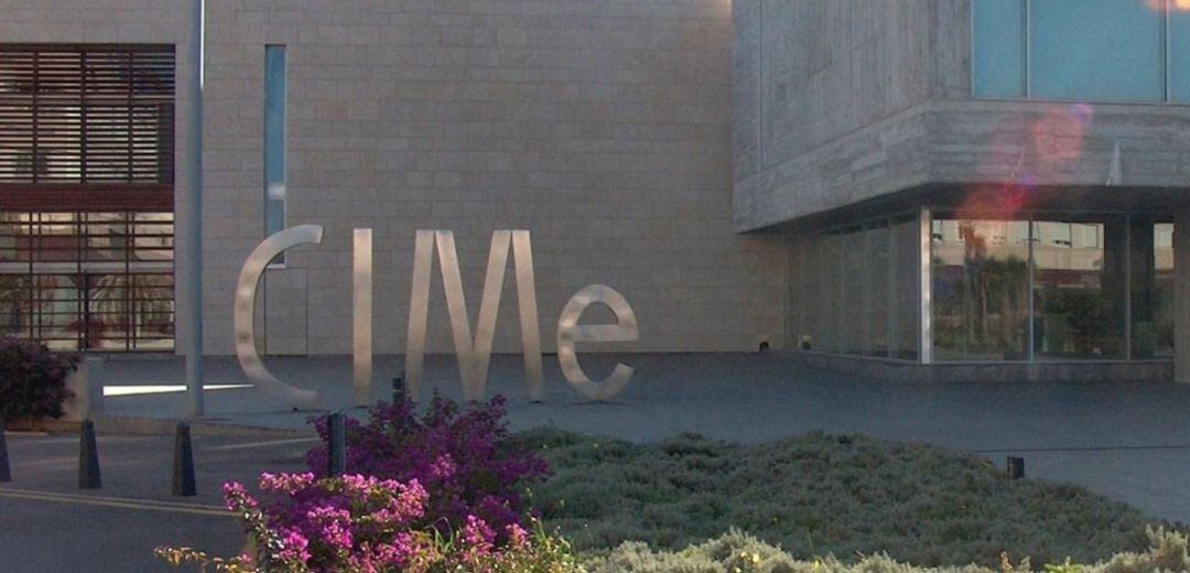 La institució insular i els ajuntaments de l&#039;illa han pactat impedir les actes multitudinaris a les festes.