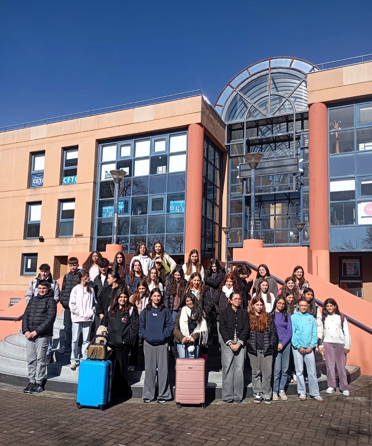 Grupo de estudiantes que realizan el intercambio.