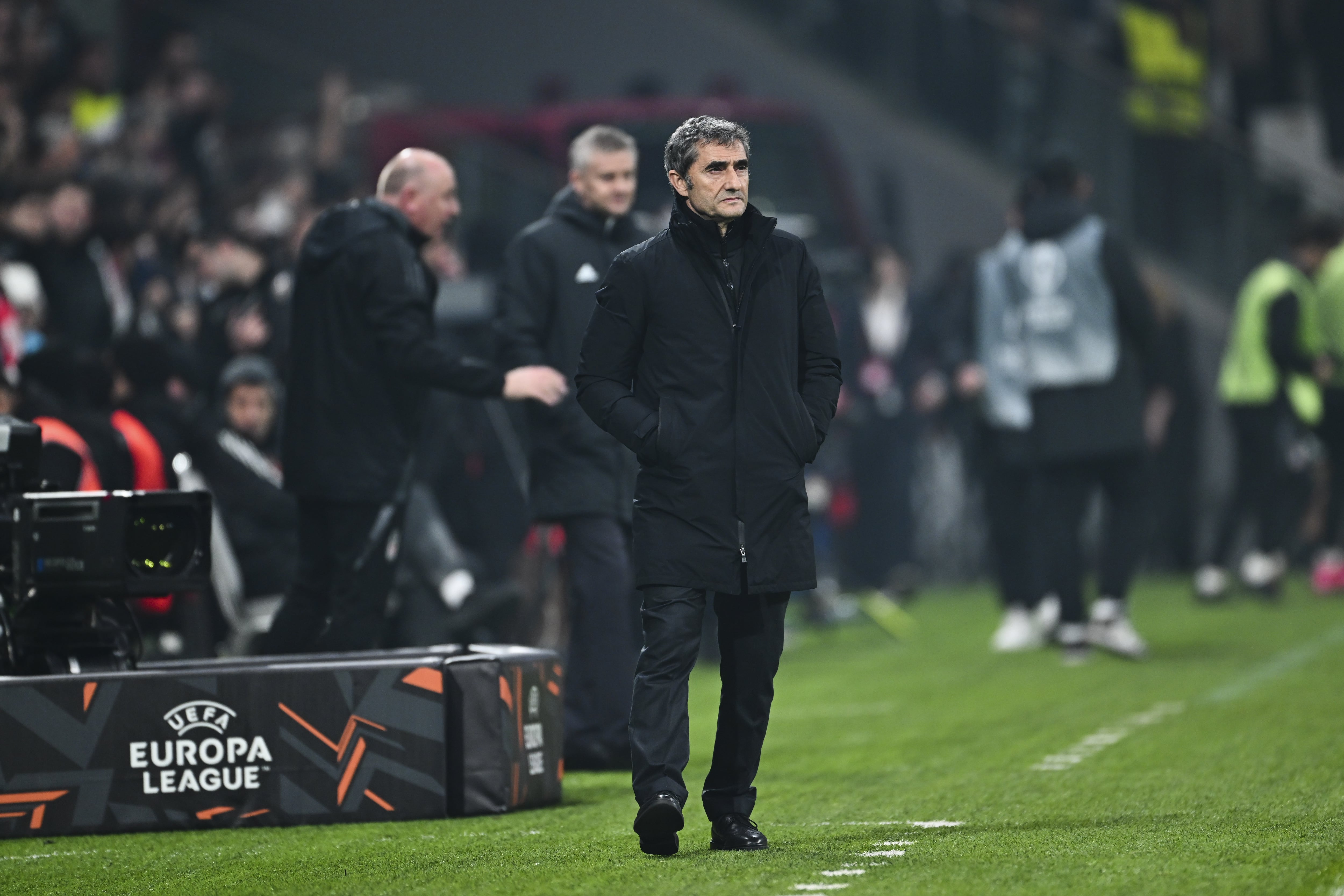 Ernesto Valverde, en el área técnica durante el partido entre Athletic y Besiktas, disputado este miércoles en Estambul