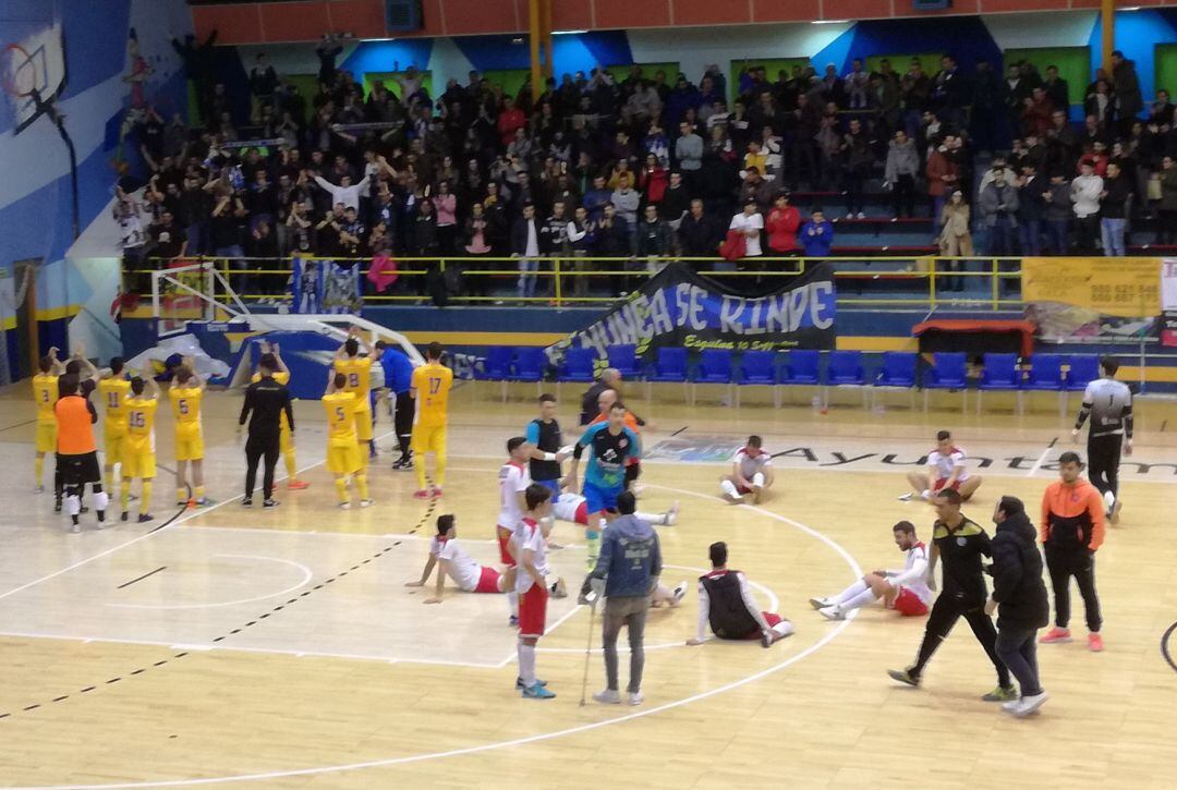 At. Benavente y F. Sala Zamora, tras el partido que les enfrentó en el Ángel Nieto