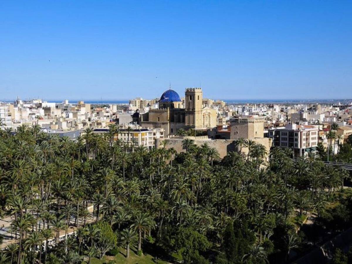 El Consell destina 100.000 euros a Elche para promocionarse como referente en el "turismo cultural y urbano"