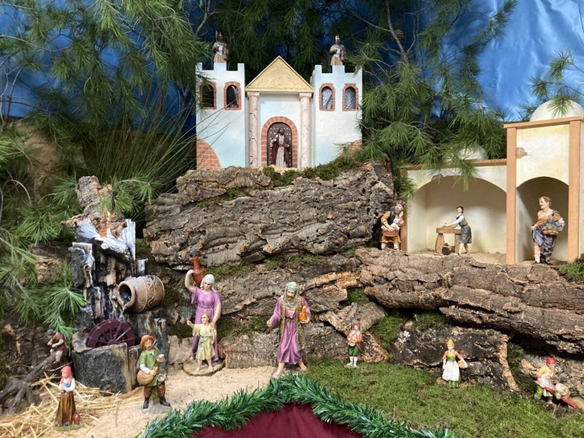 Así es el belén municipal de Valdepeñas, ubicado en las Bodegas A7. Además, se puede disfrutar hasta el próximo 6 de enero y en horario de 11 a 14h y de 17 a 21h