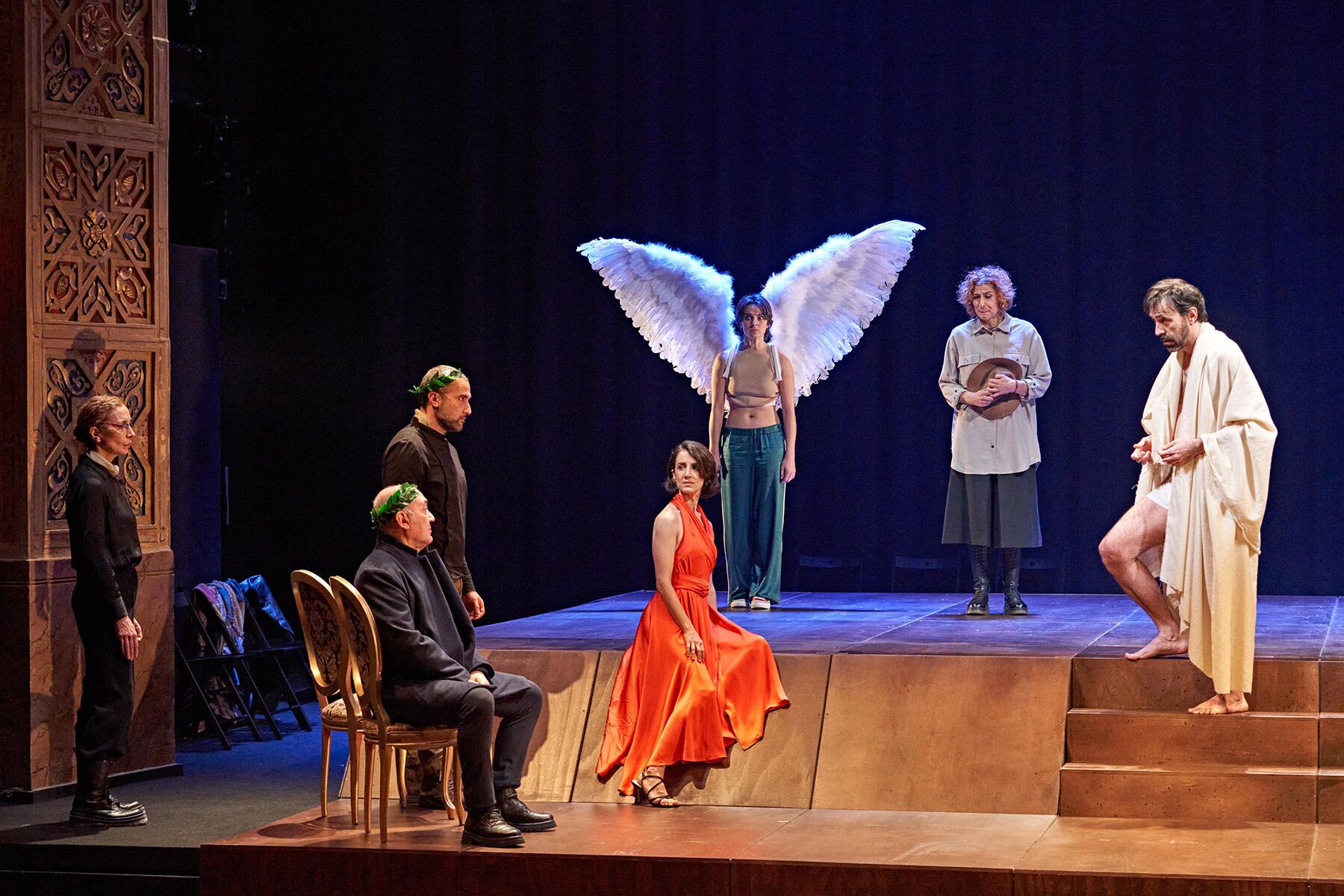 Escena de la obra &quot;Lo fingido verdadero&quot; que se representa en el Teatro &quot;Adolfo Marsillach&quot; de Almagro