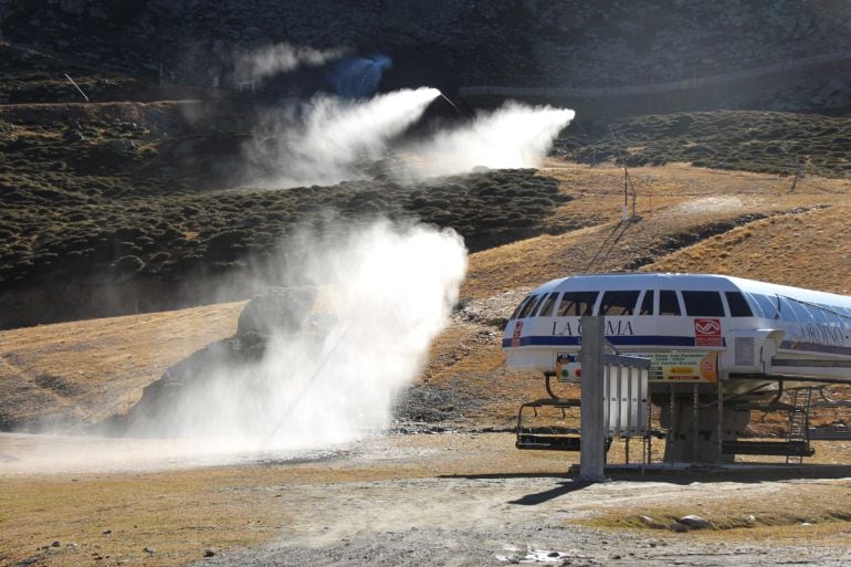 Proves de canons aquest dilluns a Arcalís.