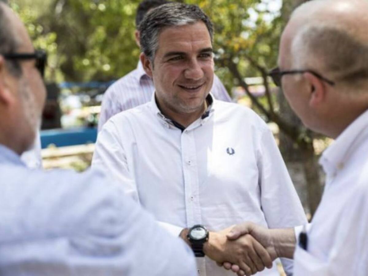 Elías Bendodo (PP) apuesta por un gran banco andaluz liderado por Unicaja